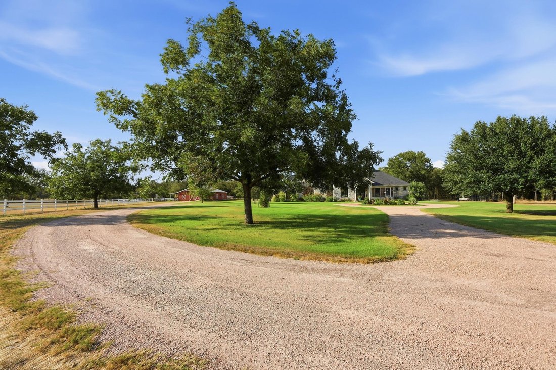 House in Cedar Creek, Texas, United States 4 - 19032430