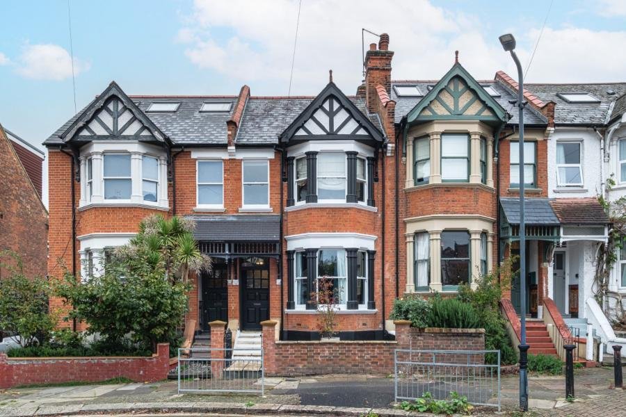 House in Willesden Green, Brent, England 5 - 19023202