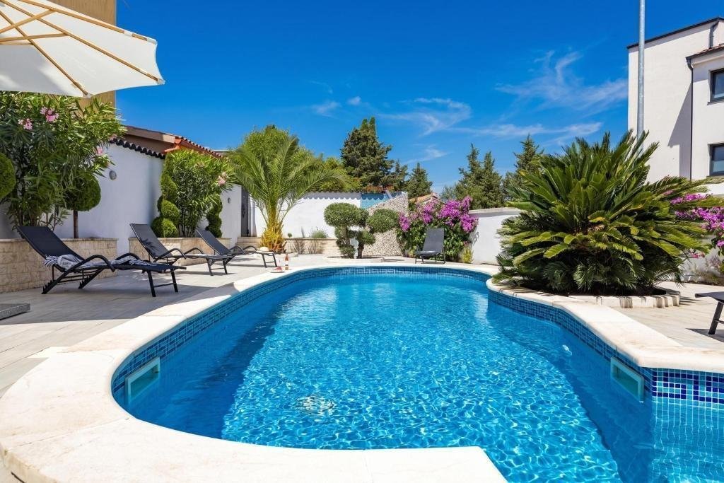 Villa en Grad Pula, Istria, Croacia 2 - 19025697