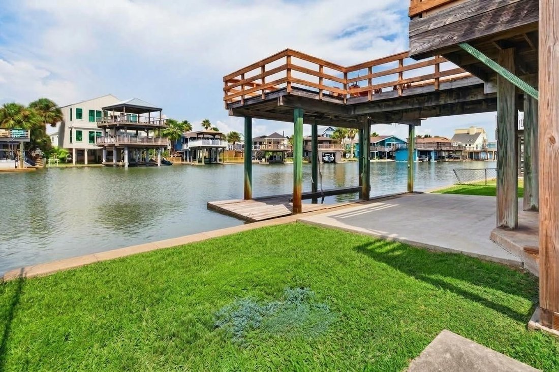 House in Galveston, Texas, United States 3 - 19033616