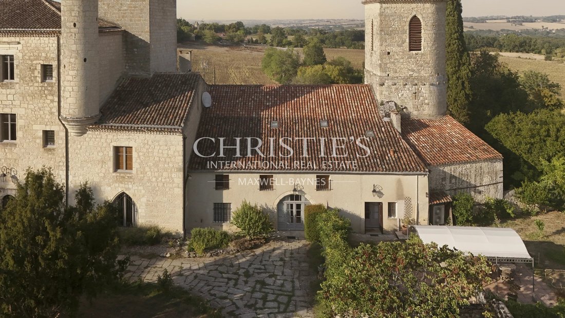 Castle in Faubourg Nord, Auch, France 2 - 19029600