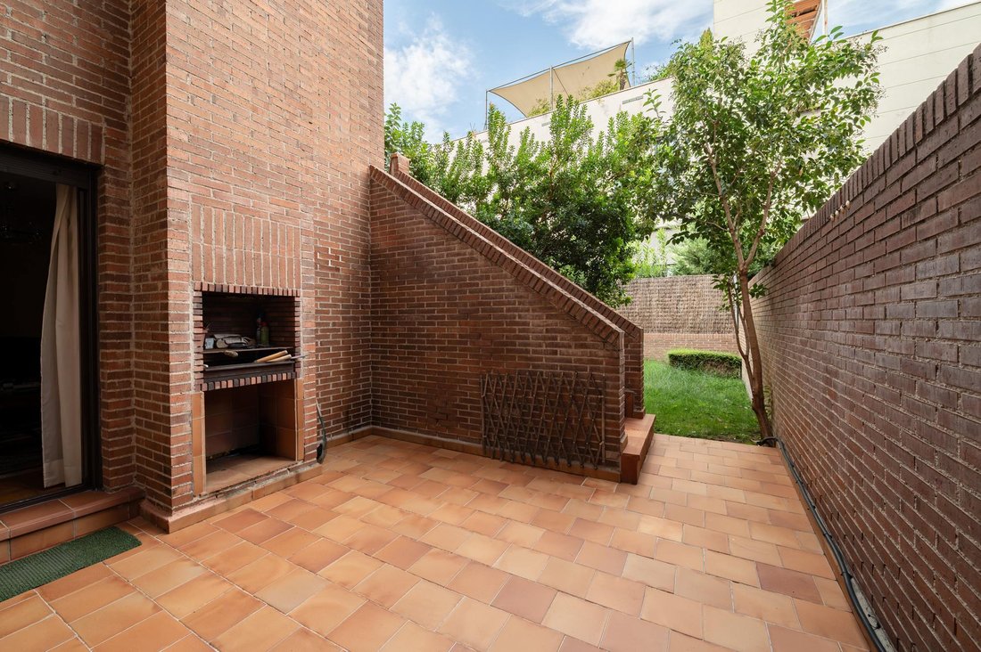 Villa in Fuencarral-El Pardo, Madrid, Spain 4 - 19024223