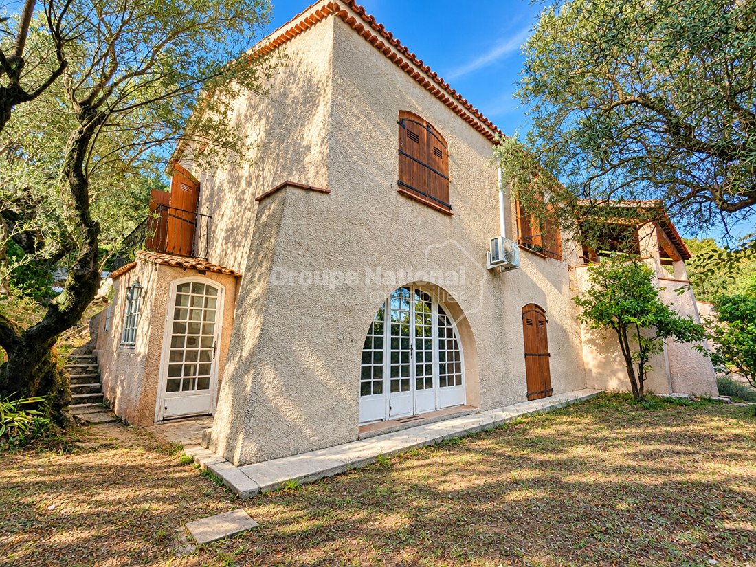 Villa in Trois Quartiers-Siblas, Toulon, France 1 - 19026051