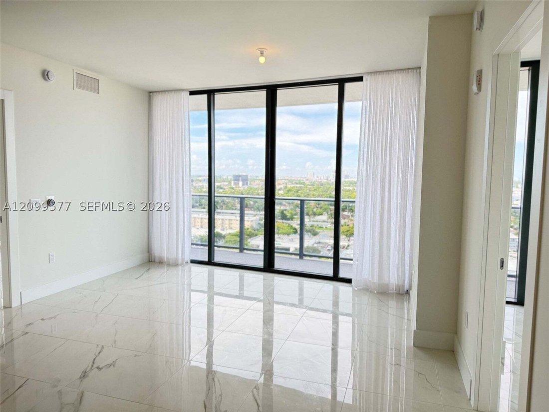 Condo in Hallandale Beach, Florida, United States 3 - 19020343