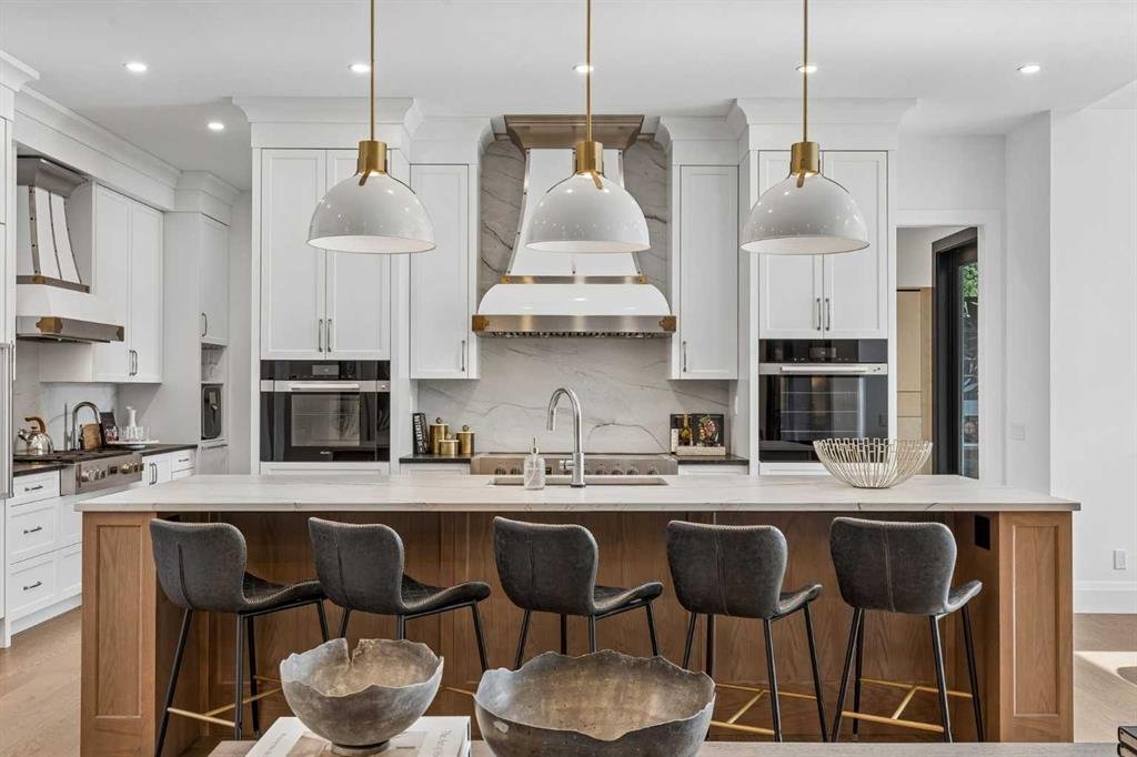 House in Calgary, Alberta, Canada 4 - 19031803