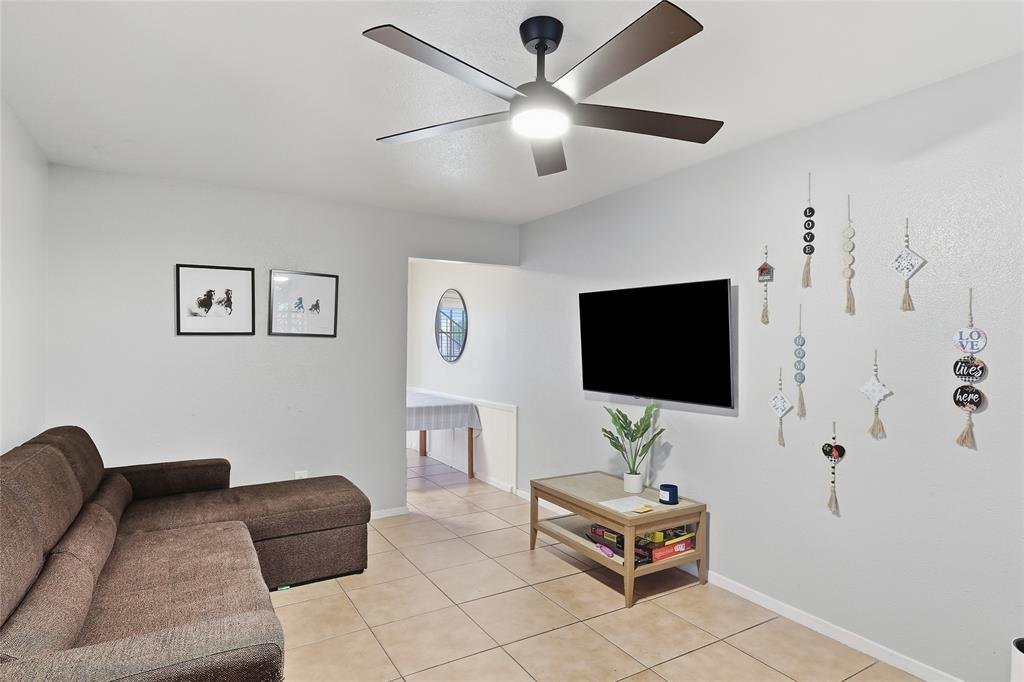 Irving, Texas, United States 5 - 19027369