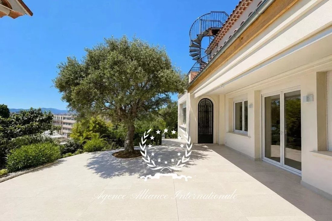Apartment in Cannes, Provence-Alpes-Côte d'Azur, France 1 - 19029938