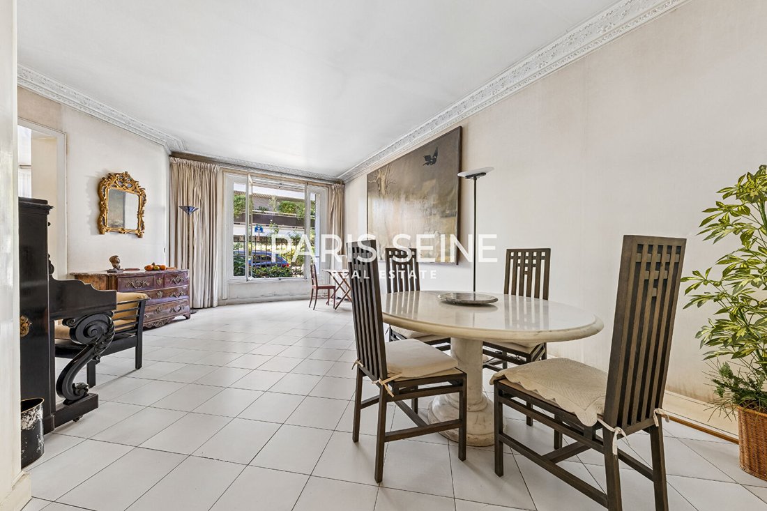 Apartment in Auteuil Nord, Paris 16e Arrondissement, Paris 4 - 19031294