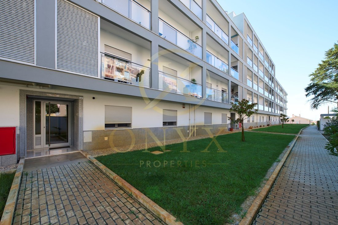 Apartment in Agualva e Mira-Sintra, Lisbon, Portugal 1 - 19025476