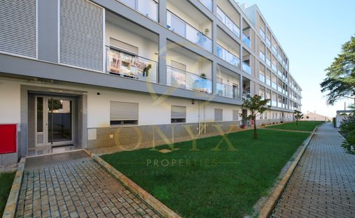 Apartment in Agualva e Mira-Sintra, Lisbon, Portugal 1