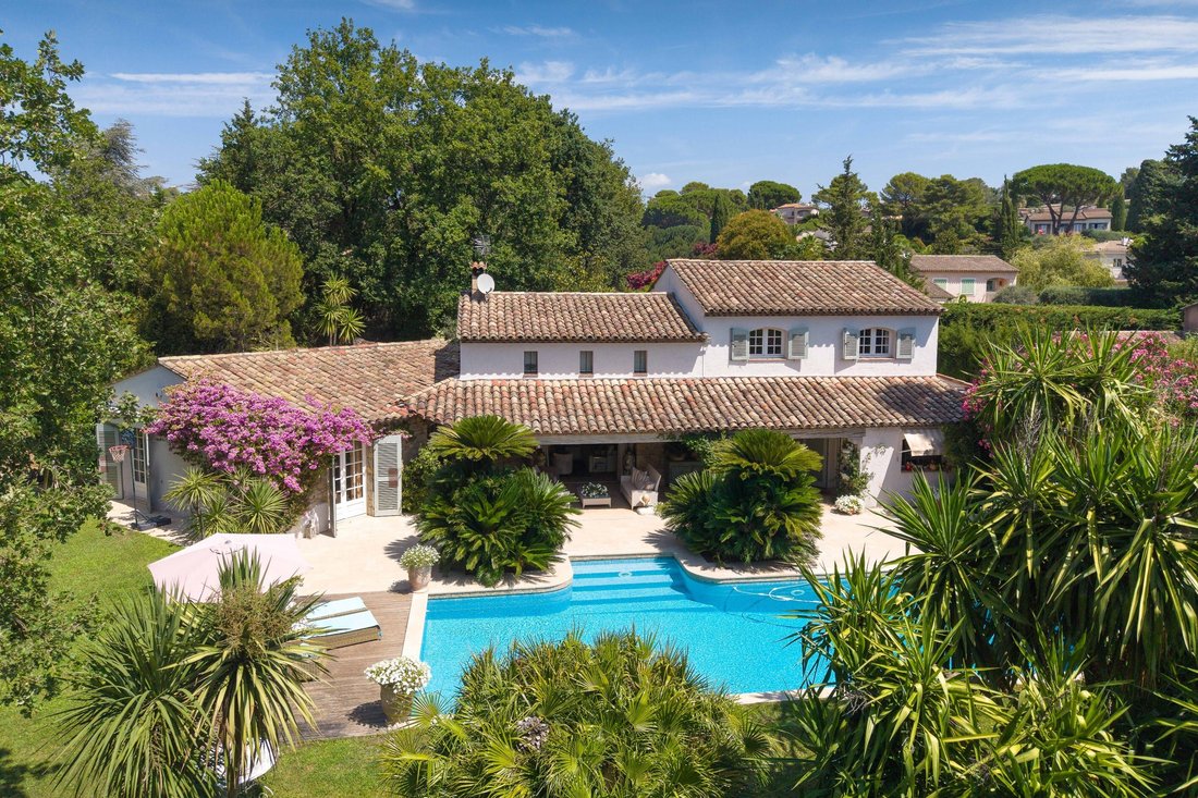 House in Mougins, Provence-Alpes-Côte d'Azur, France 1 - 19024893