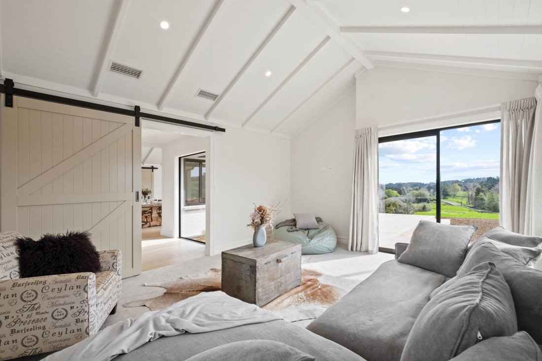 House in Pukekohe East, Waikato, New Zealand 5 - 19032045