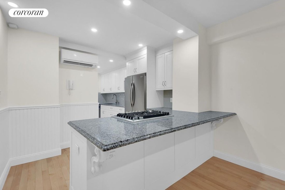 Co Op in New York, New York, United States 5 - 19022388