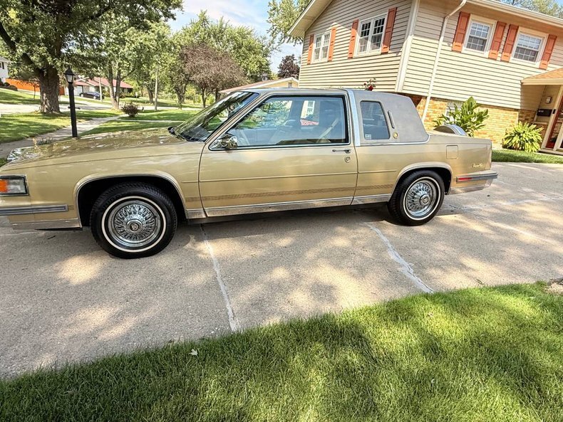 Coupe in Glendale, United States 2 - 19032556