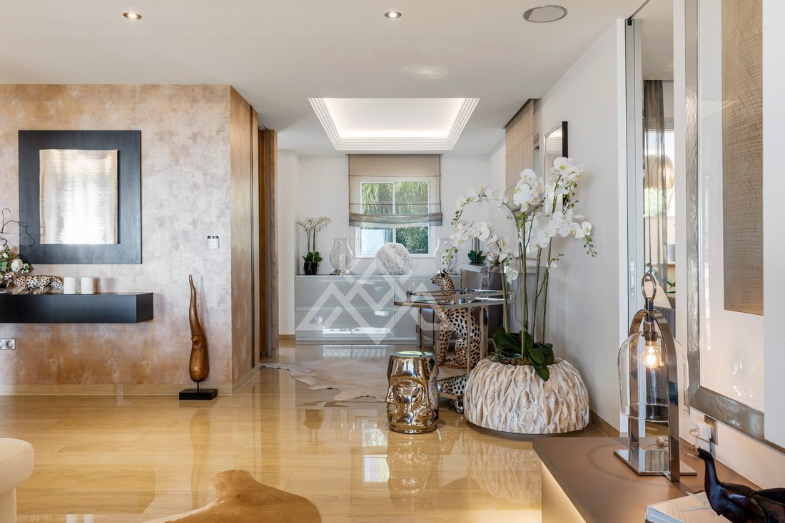 Penthouse in Benahavis, Andalusia, Spain 3 - 19021517