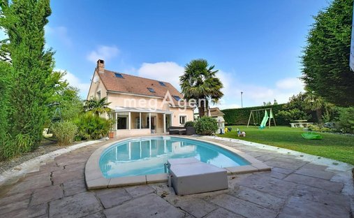 House in Les Alluets-le-Roi, Ile-de-France, France 1