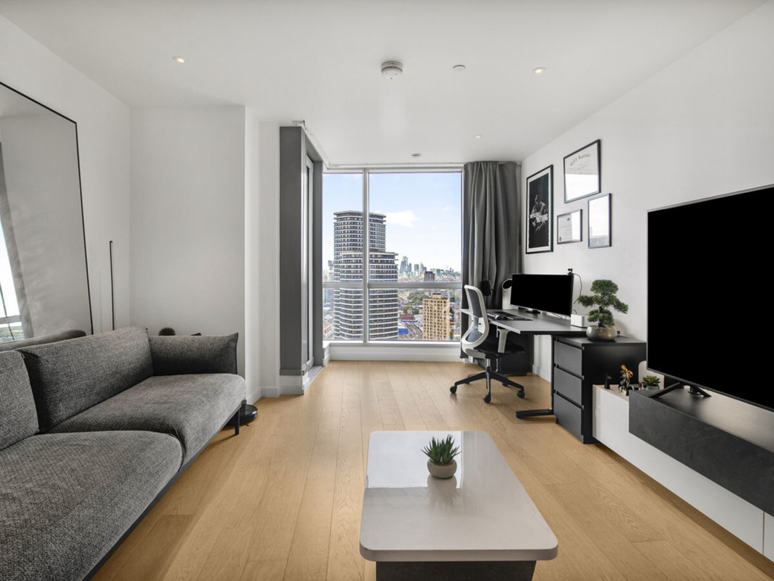 Apartment in Poplar, Tower Hamlets, England 2 - 19025349