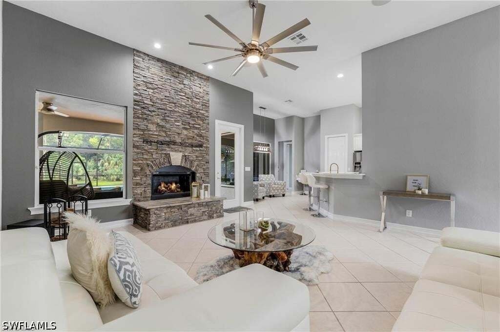House in Naples, Florida, United States 4 - 19020295