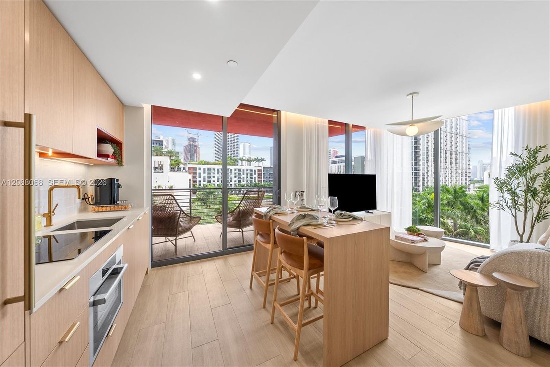 Condo in Miami, Florida, United States 1 - 19025167
