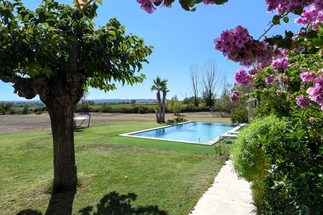 Finca en Uzès, Occitania, Francia 4 - 19029876