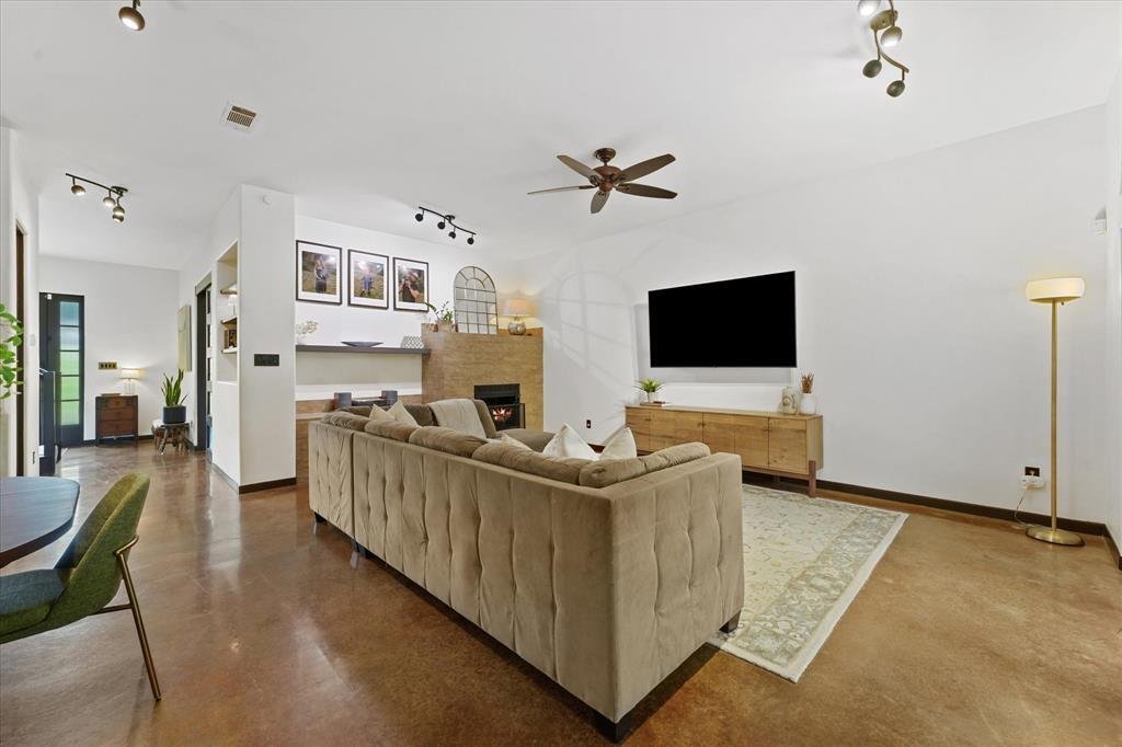 House in Midlothian, Texas, United States 4 - 19024662