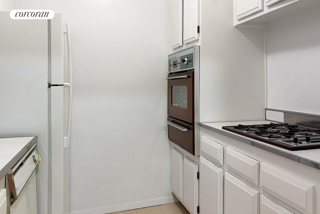 Co Op in New York, New York, United States 5 - 19030404