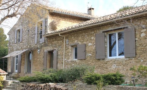 House in Maubec, Provence-Alpes-Côte d'Azur, France 1