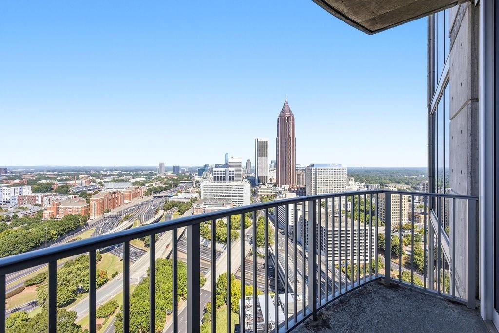 Condo in Atlanta, Georgia, United States 3 - 19026978