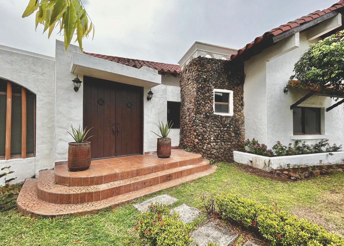 House in Sorá, Coclé Province, Panama 3 - 19027517