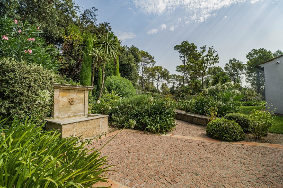 House in Mougins, Provence-Alpes-Côte d'Azur, France 5 - 19024908