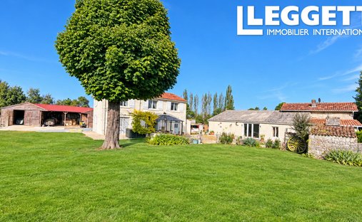 Maison à Nantillé, Nouvelle-Aquitaine, France 1