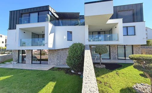 Apartment in Malinska, Primorje-Gorski Kotar County, Croatia 1