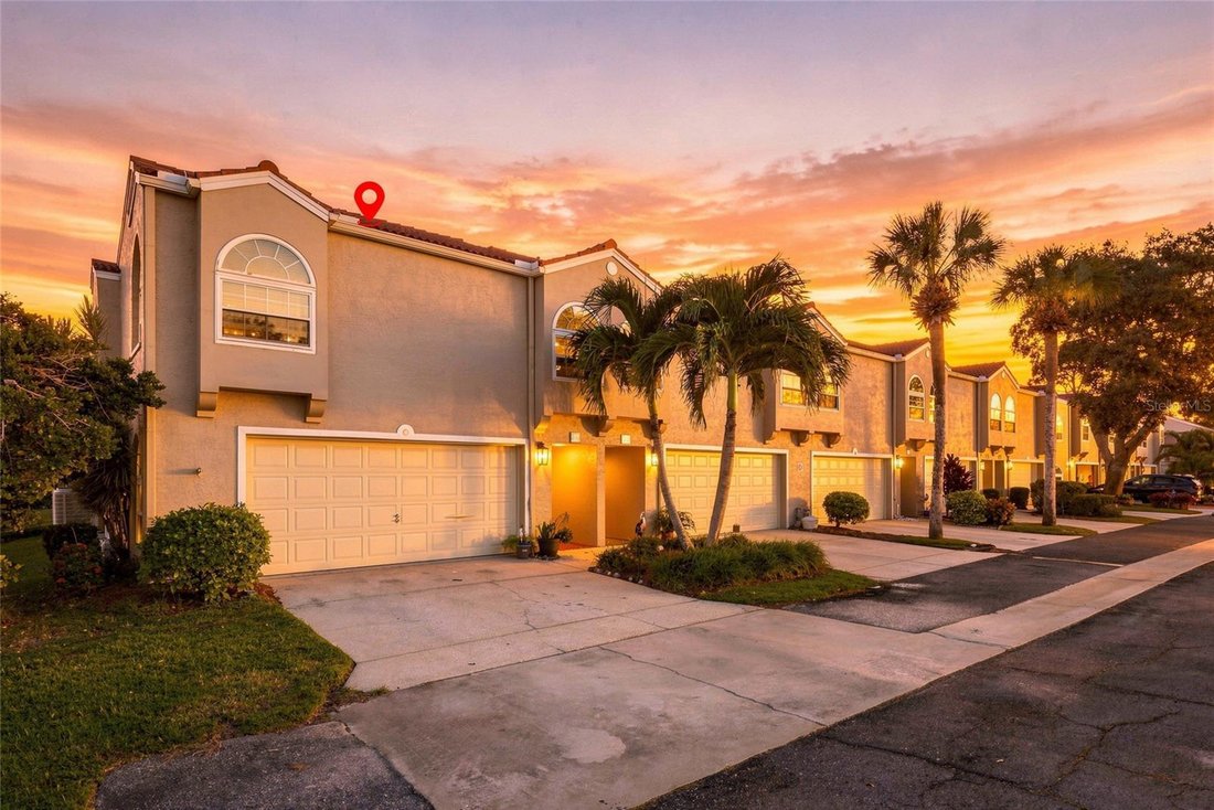 Townhouse in St. Petersburg, Florida, United States 2 - 19022617