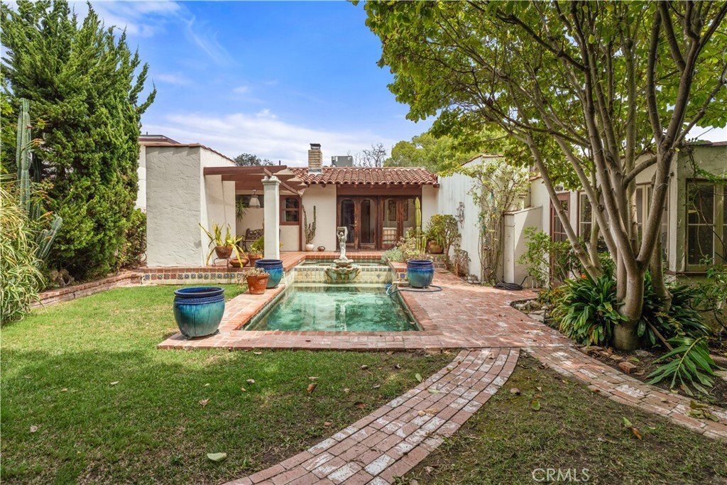 House in Signal Hill, California, United States 3 - 19021360