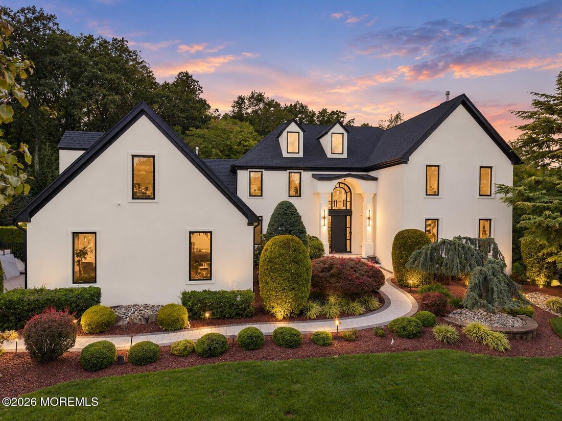 House in Marlboro Township, New Jersey, United States 1 - 19023005