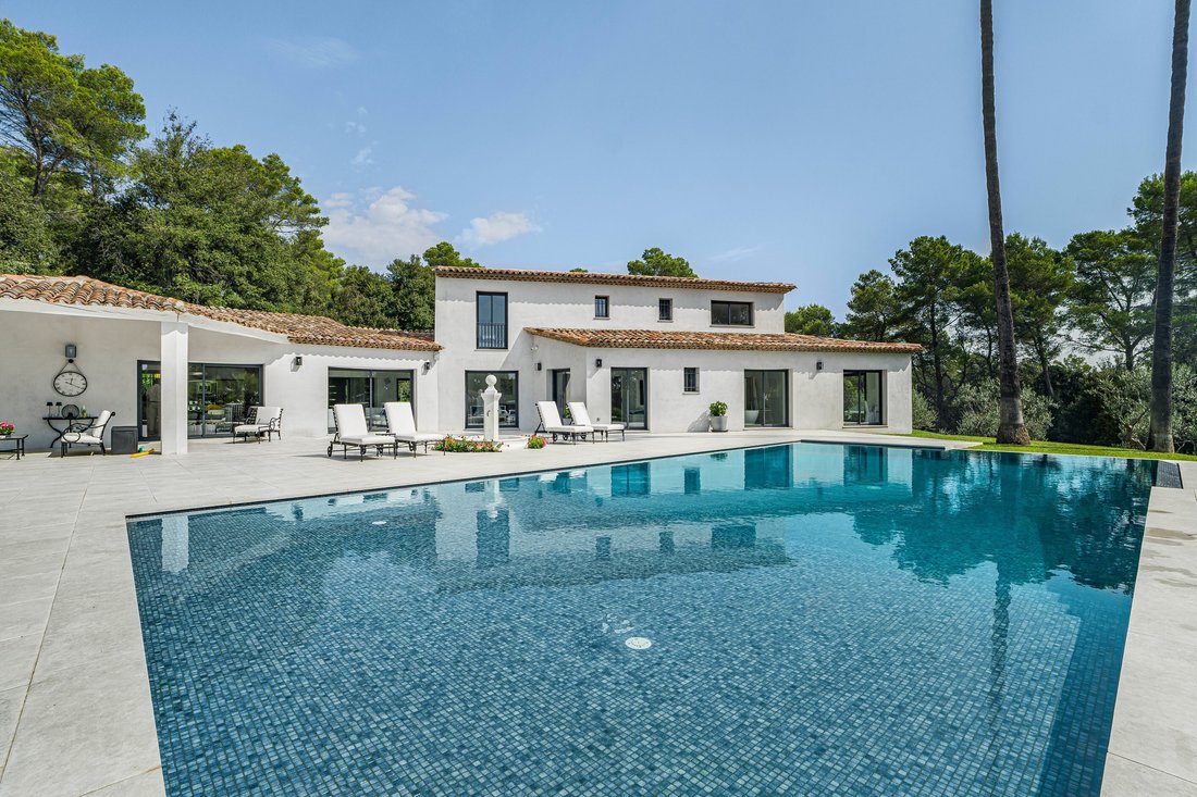 House in Mougins, Provence-Alpes-Côte d'Azur, France 2 - 19024908