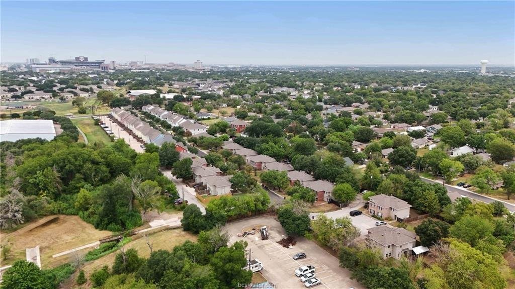 College Station, Texas, United States 2 - 19027695