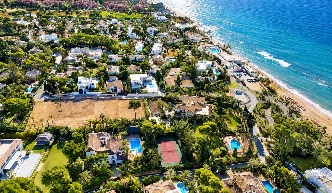 Land in Marbella, Andalusia, Spain 5 - 19021333