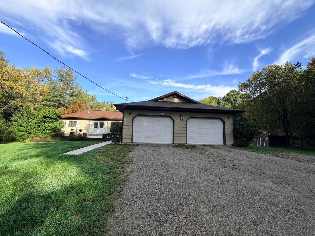 House in Farwell, Michigan, United States 2 - 19024086