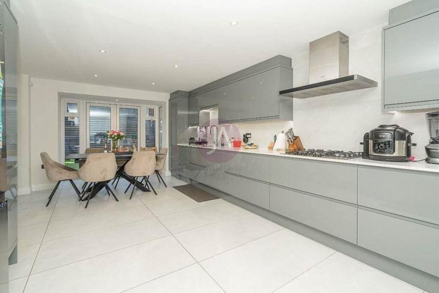 House in Bushey, Hertsmere, England 4 - 19023221
