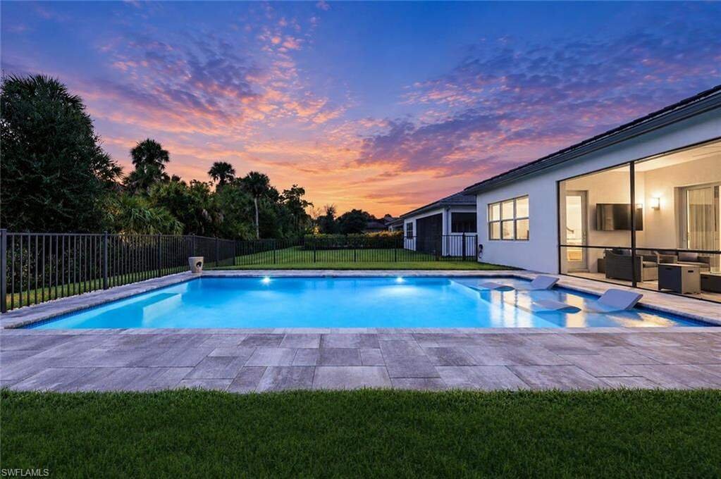 House in Naples, Florida, United States 5 - 19031915