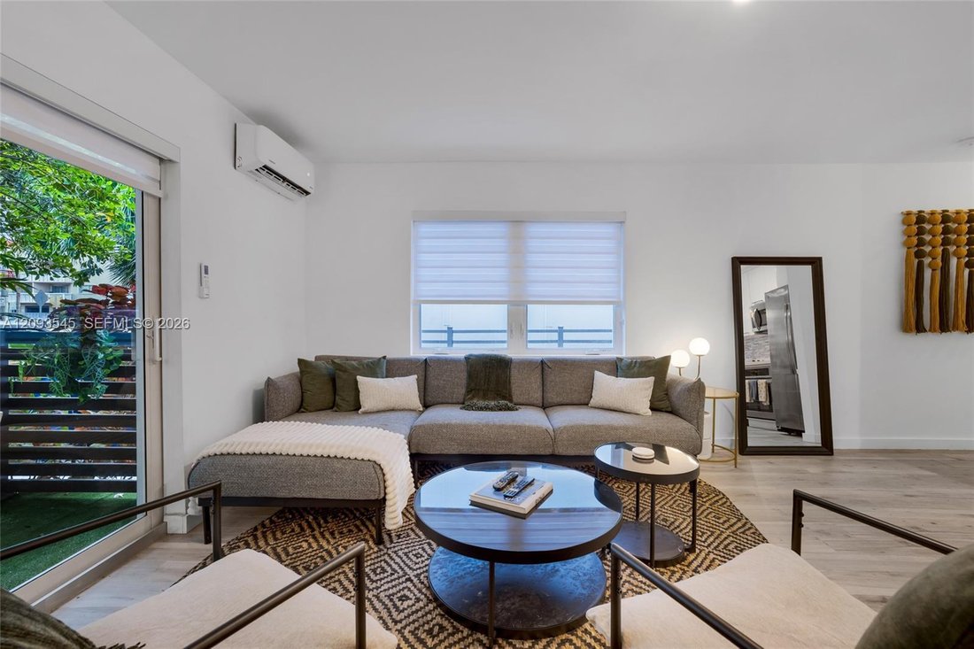 Condo in Miami Beach, Florida, United States 5 - 19025118