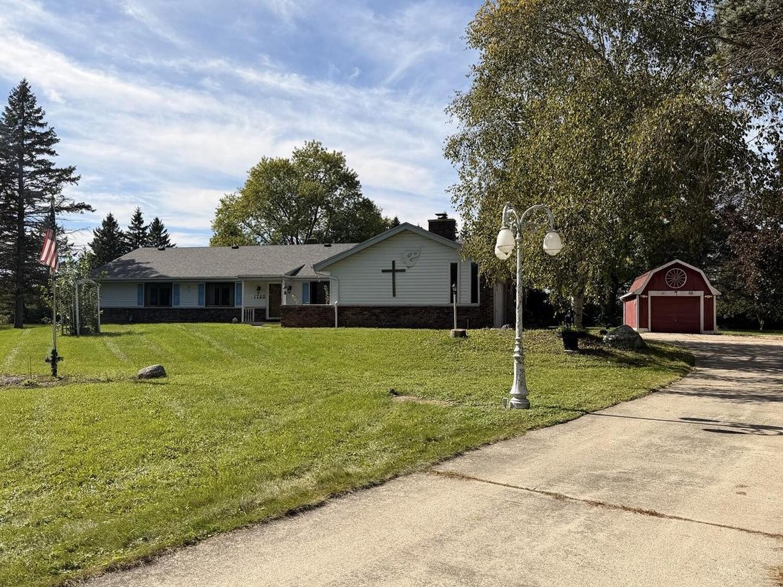 House in Jackson, Wisconsin, United States 1 - 19026911