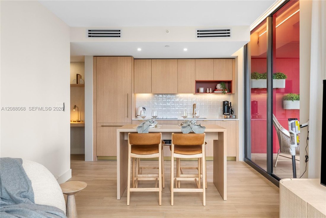 Condo in Miami, Florida, United States 5 - 19025167