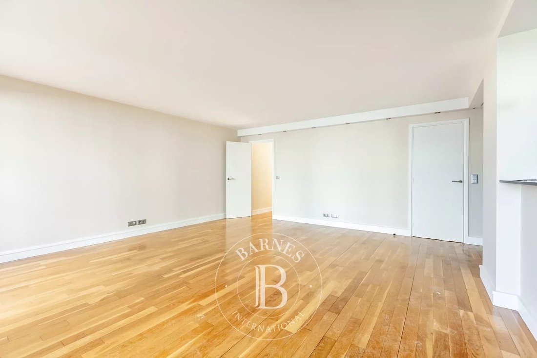 Apartment in Pereire-Malesherbes, Paris 17e Arrondissement, Paris 5 - 19029486