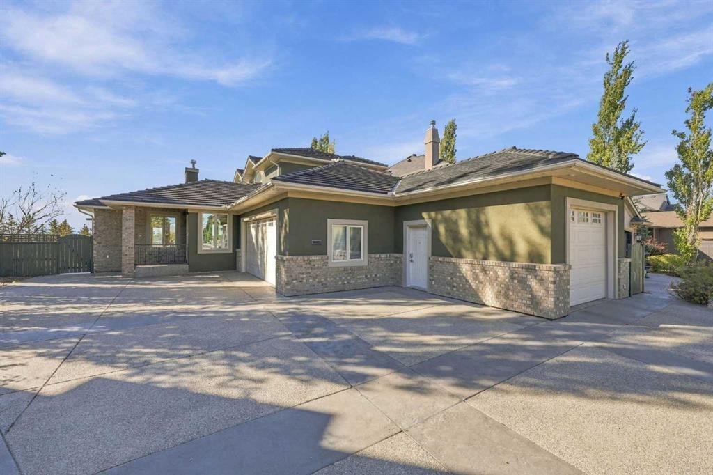House in Calgary, Alberta, Canada 4 - 19031825