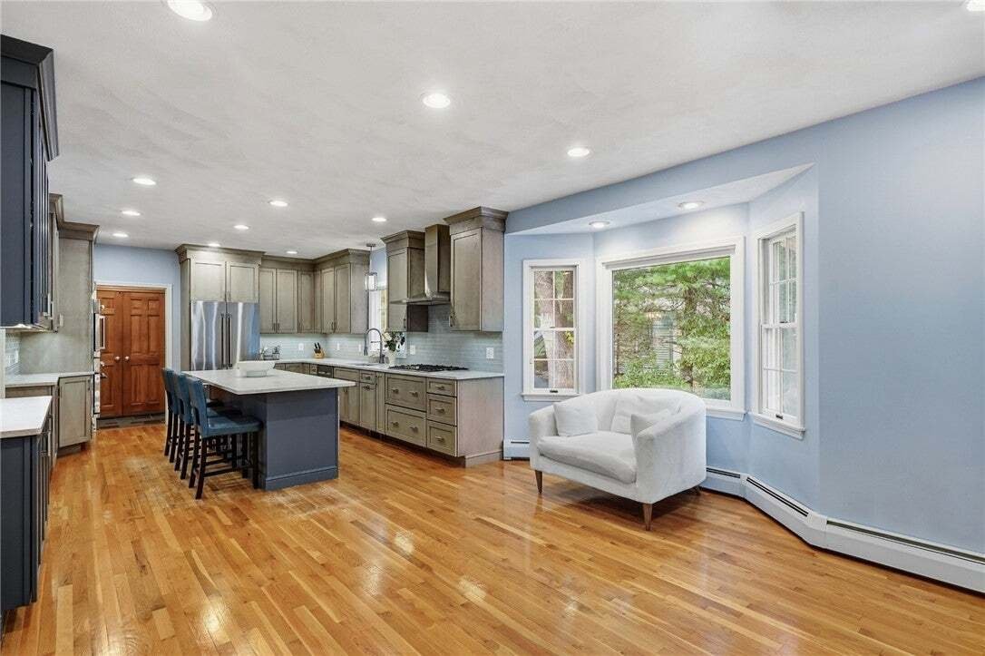 House in Warwick, Rhode Island, United States 4 - 19020422