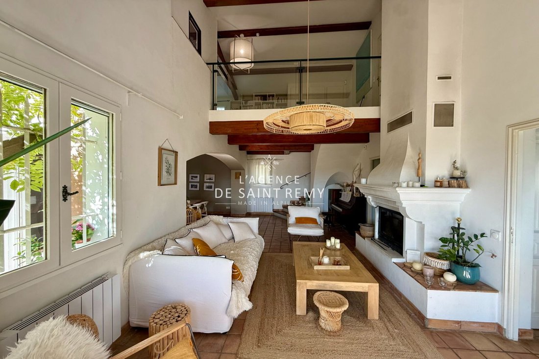 Villa in Eyragues, Provence-Alpes-Côte d'Azur, France 1 - 19027816