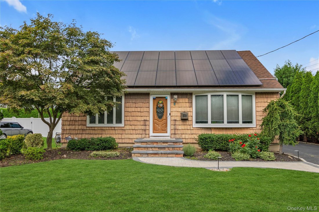 House in Huntington Station, New York, United States 1 - 19024809