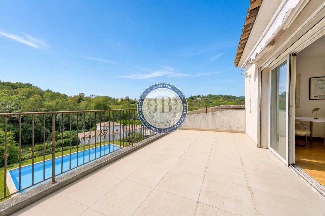 Casa en Châteauneuf-Grasse, Provenza-Alpes-Costa Azul, Francia 5 - 19029937